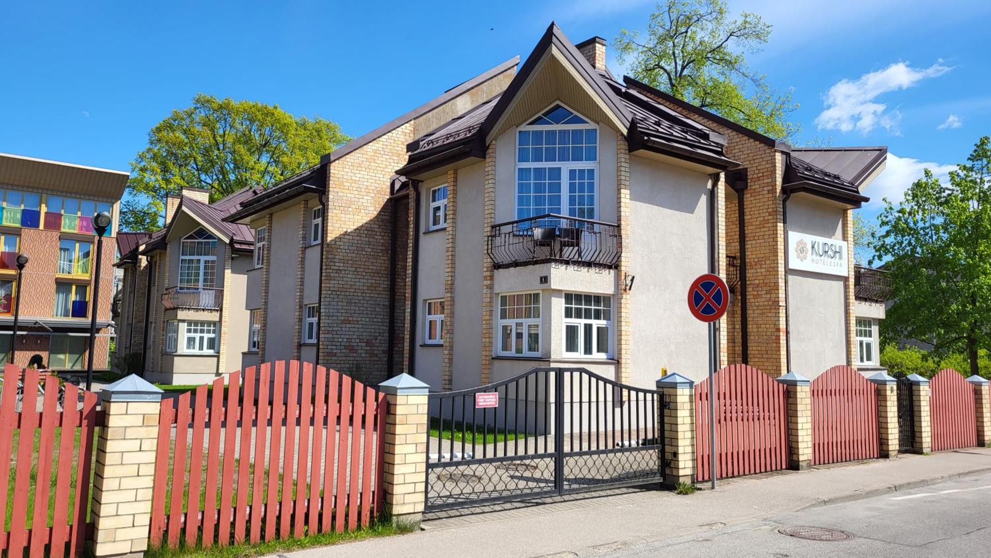 Apartamenti Kurshi Jūrkalne Exterior foto